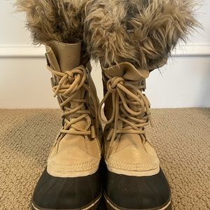 Sorel Joan of Arctic boots